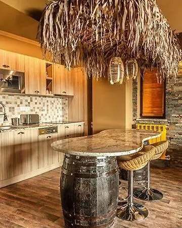 Paradis Exotic Apartment